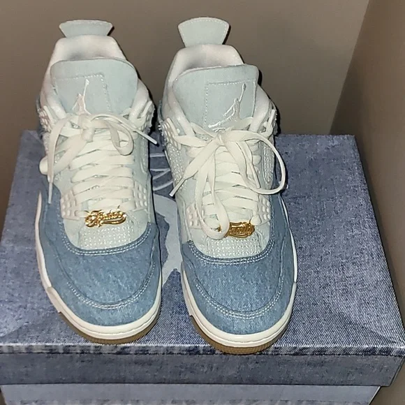 Women's Air Jordan 4 Retro Denim - Picture 2 of 8